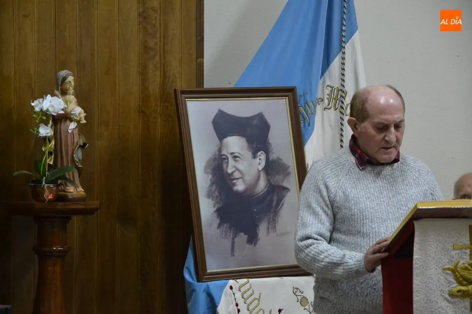Foto 2 - Las Hermanas Teresianas honran a su fundador con una misa y una chocolatada  