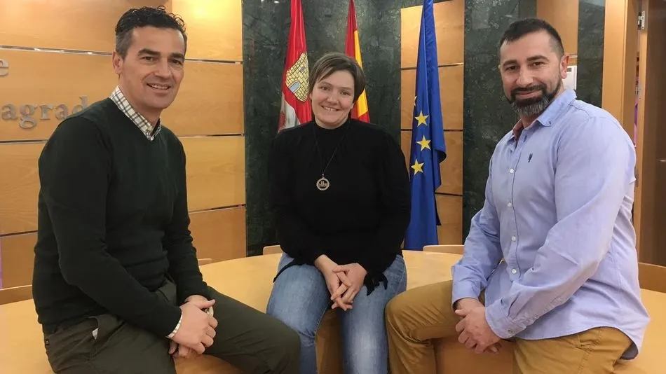 Jesús Luis de San Antonio, Olga Voces, Jesús González, integrantes de Ciudadanos en Carbajosa de la Sagrada
