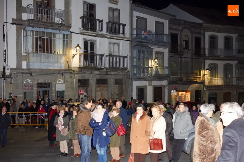 Foto 8 - El Teatro Cervantes de B&eacute;jar estrena una nueva iluminaci&oacute;n en su fachada  