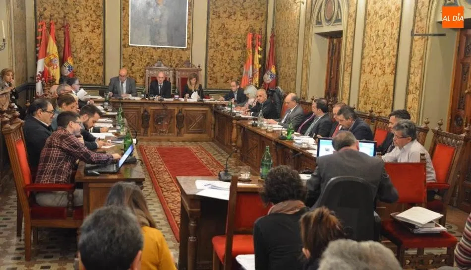 Pleno provincial de la Diputación de este miércoles en el Palacio de la Salina