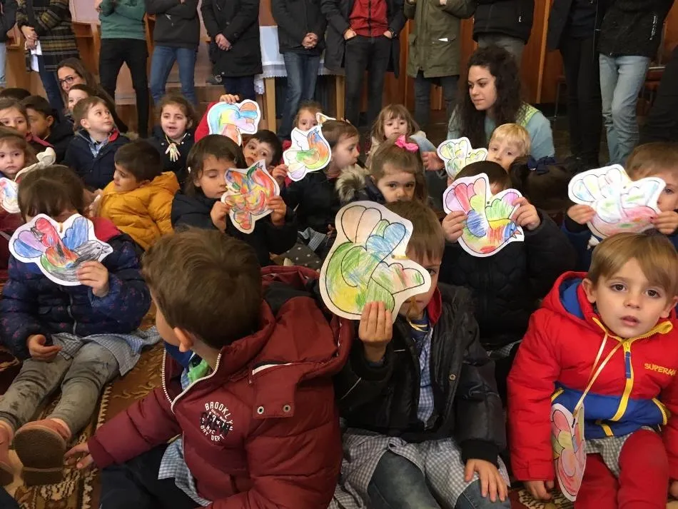 Foto 10 - Alumnos y docentes del colegio San Agust&iacute;n coinciden en que &lsquo;la paz es el camino&rdquo;