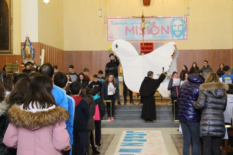 Foto 9 - Alumnos y docentes del colegio San Agust&iacute;n coinciden en que &lsquo;la paz es el camino&rdquo;