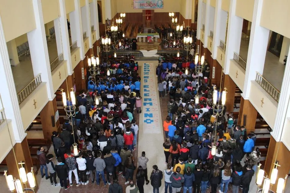 Foto 4 - Alumnos y docentes del colegio San Agust&iacute;n coinciden en que &lsquo;la paz es el camino&rdquo;
