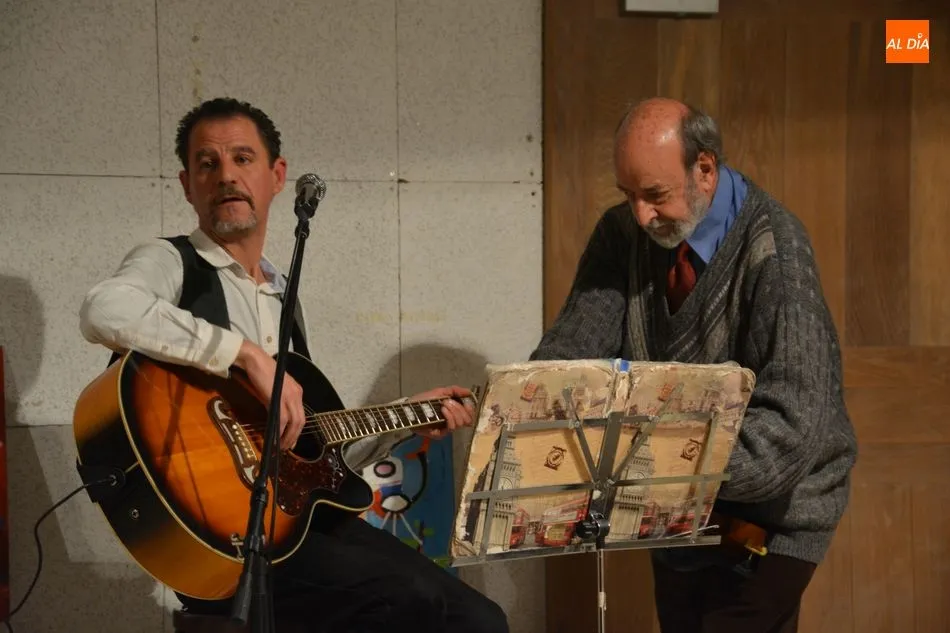 Foto 3 - M&uacute;sica, arte y poes&iacute;a para homenajear a Leonard Cohen