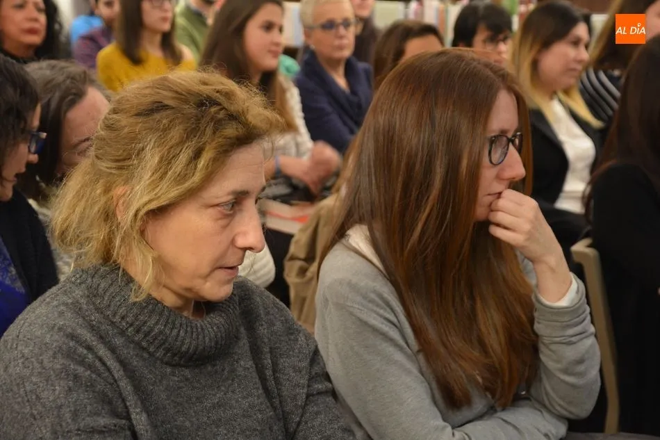 Foto 7 - Encuentro literario con dos maestros de la intriga