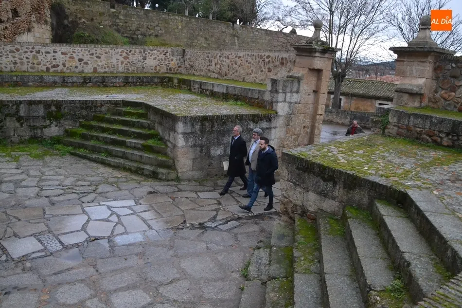 Foto 6 - Jos&eacute; Guirao anuncia que el Ministerio volver&aacute; a estudiar que Los &Aacute;guila sea subsede del Museo de ...