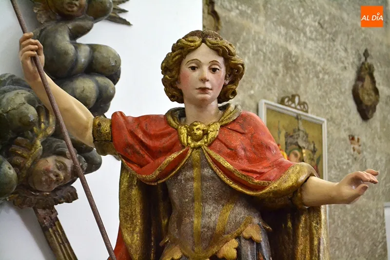 Foto 9 - La imagen de San Miguel Arc&aacute;ngel vuelve a Pe&ntilde;aranda tras su restauraci&oacute;n  