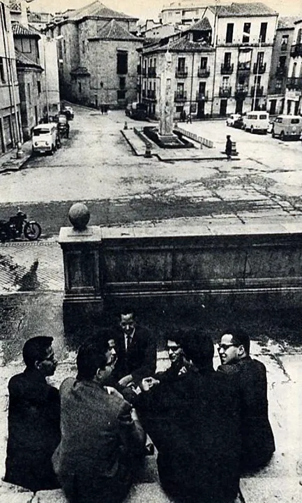 Foto 2 - La calle Obispo Jarr&iacute;n a mediados del XX