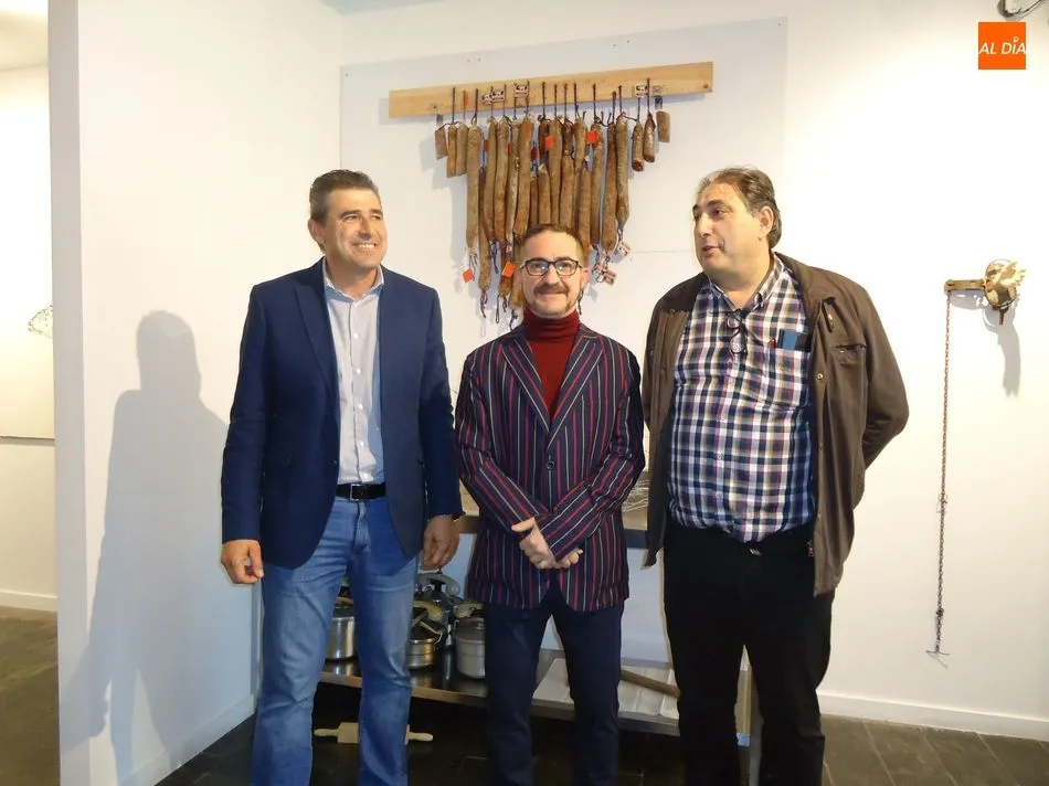 Foto 4 - Jean Claude Cubino presenta &lsquo;Paso Doble Nacionalidad&rsquo; en la sala de exposiciones de La Salina  