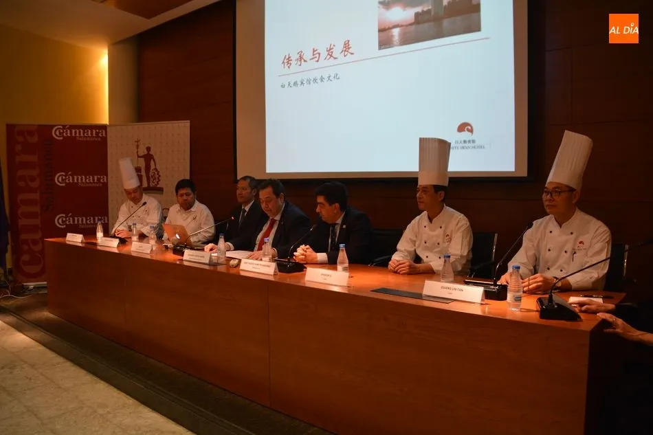 Foto 6 - Tres chefs asi&aacute;ticos dan a conocer la gastronom&iacute;a cantonesa en la C&aacute;mara de Comercio