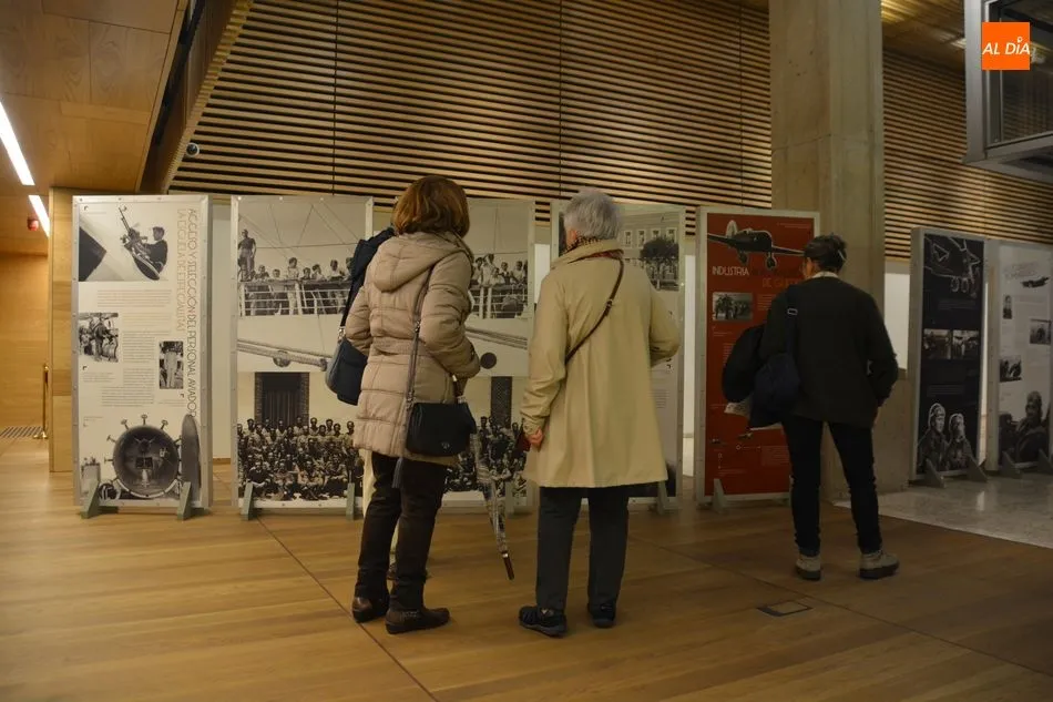 Foto 2 - El Centro de la Memoria Hist&oacute;rica estrena la exposici&oacute;n temporal &lsquo;Aviadores de la Rep&uacute;blica&rsquo; ...