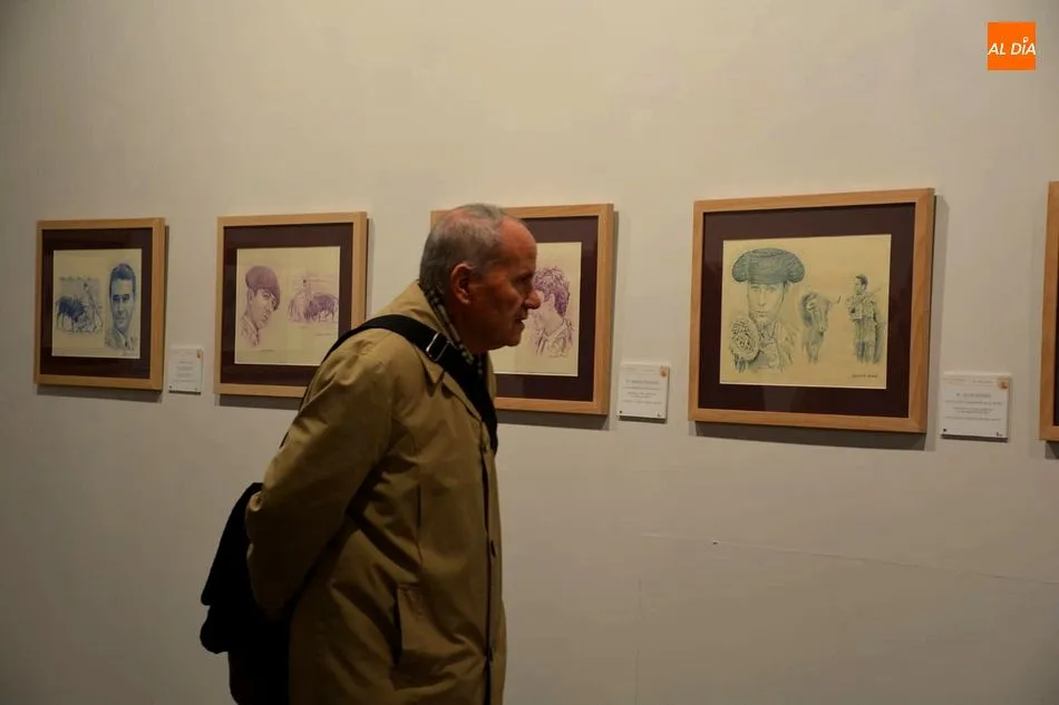Foto 2 - El Casino acoge la muestra de dibujos sobre tauromaquia de Miguel &Aacute;ngel Soria