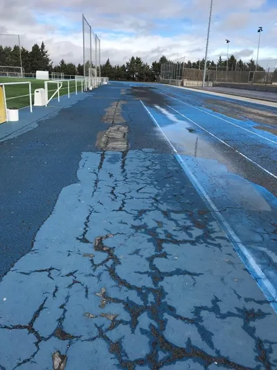 Foto 6 - El PP denuncia la situaci&oacute;n de las pistas de atletismo y acusa al Gobierno local de &ldquo;incumplir...