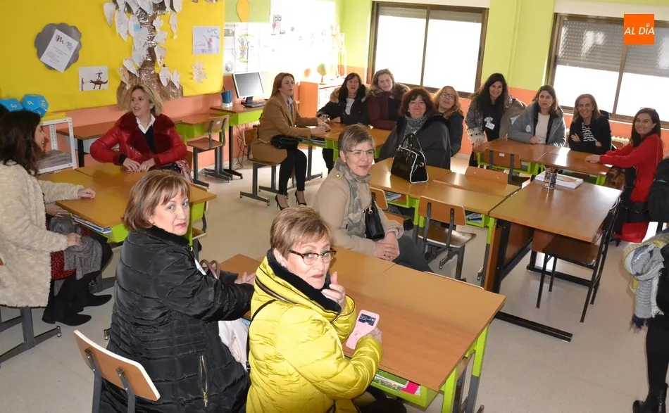 Emotivo encuentro de cerca de 150 antiguos alumnos del Colegio Misioneras  