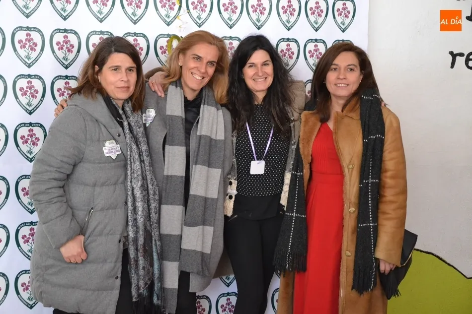 Foto 10 - Emotivo encuentro de cerca de 150 antiguos alumnos del Colegio Misioneras  