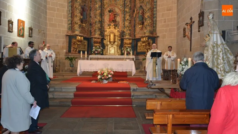 Foto 5 - Los vecinos arropan a la Virgen de la Paz en las fiestas de La Fregeneda