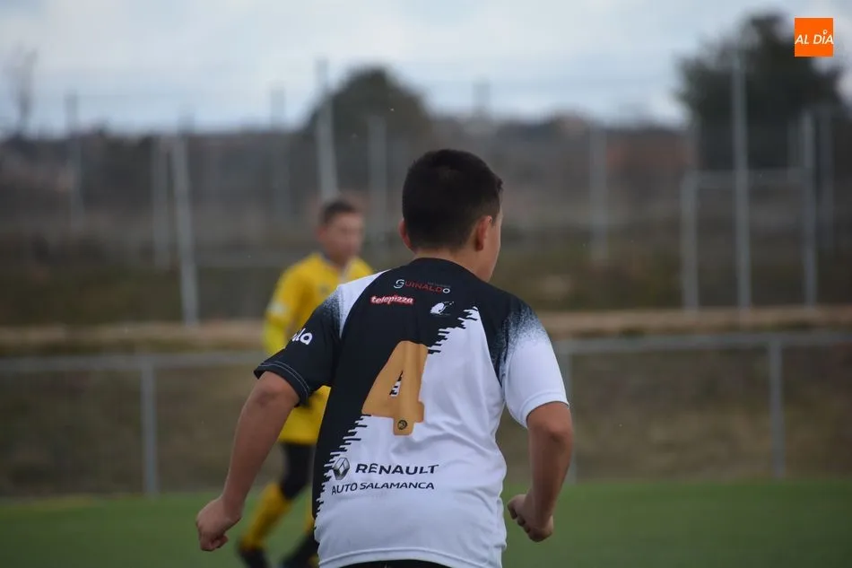 Foto 11 - Resultados, clasificaciones e im&aacute;genes del f&uacute;tbol base provincial