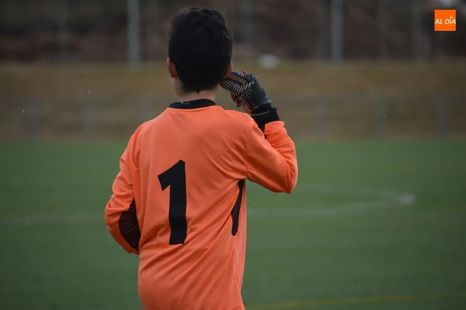 Foto 10 - Resultados, clasificaciones e im&aacute;genes del f&uacute;tbol base provincial