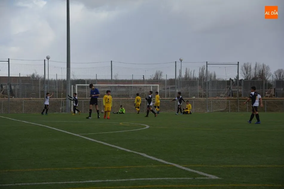 Foto 2 - Resultados, clasificaciones e im&aacute;genes del f&uacute;tbol base provincial