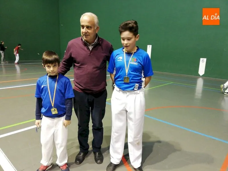 Foto 2 - El Club Palad&iacute;n rinde un merecido homenaje a Francisco Rodr&iacute;guez Garc&iacute;a
