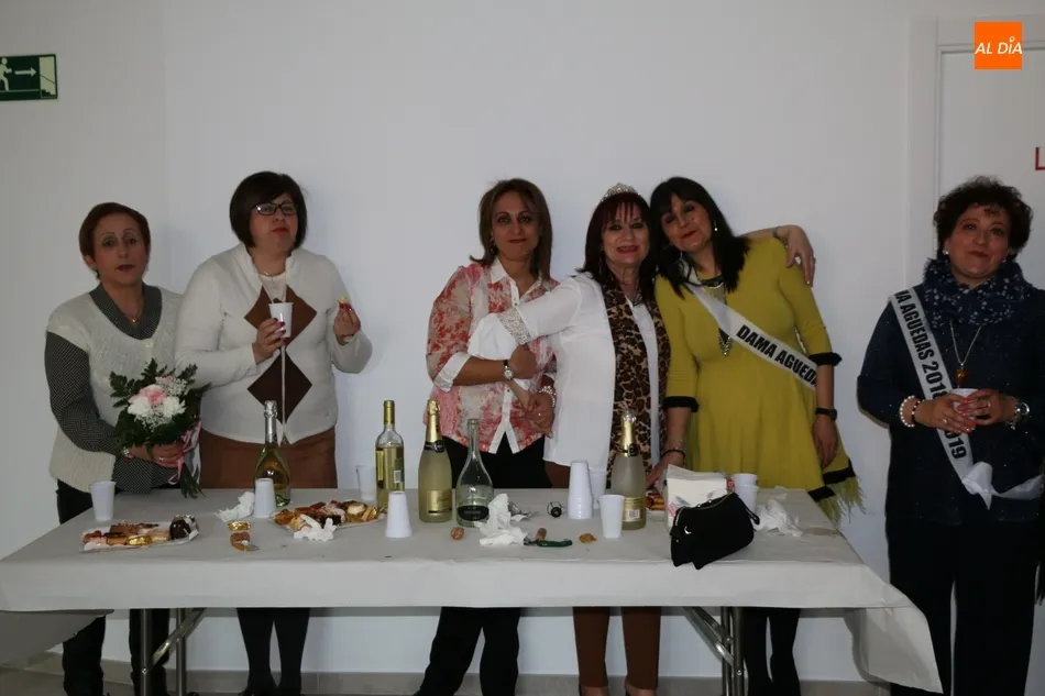 Foto 2 - Loli Santiago, alcaldesa de Vitigudino por un d&iacute;a  