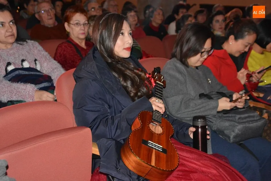 Foto 9 - Los guitarristas chinos Su Erxun y Huang Chen ofrecen un concierto en el Auditorio San Blas