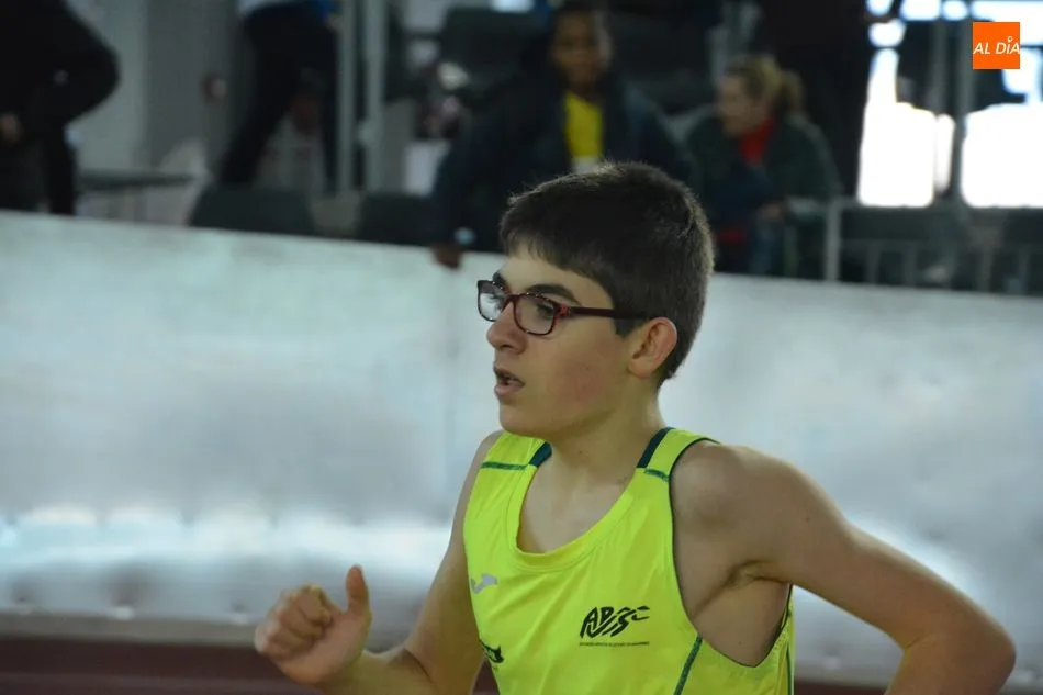 Foto 10 - Los atletas salmantinos exhiben un alto nivel en el Campeonato Provincial de Atletismo en pista...