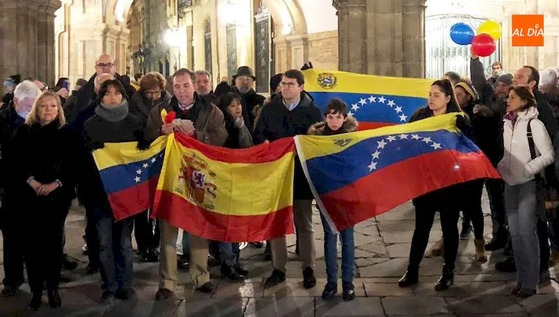 Mañueco en un acto ayer en apoyo al pueblo de Venezuela