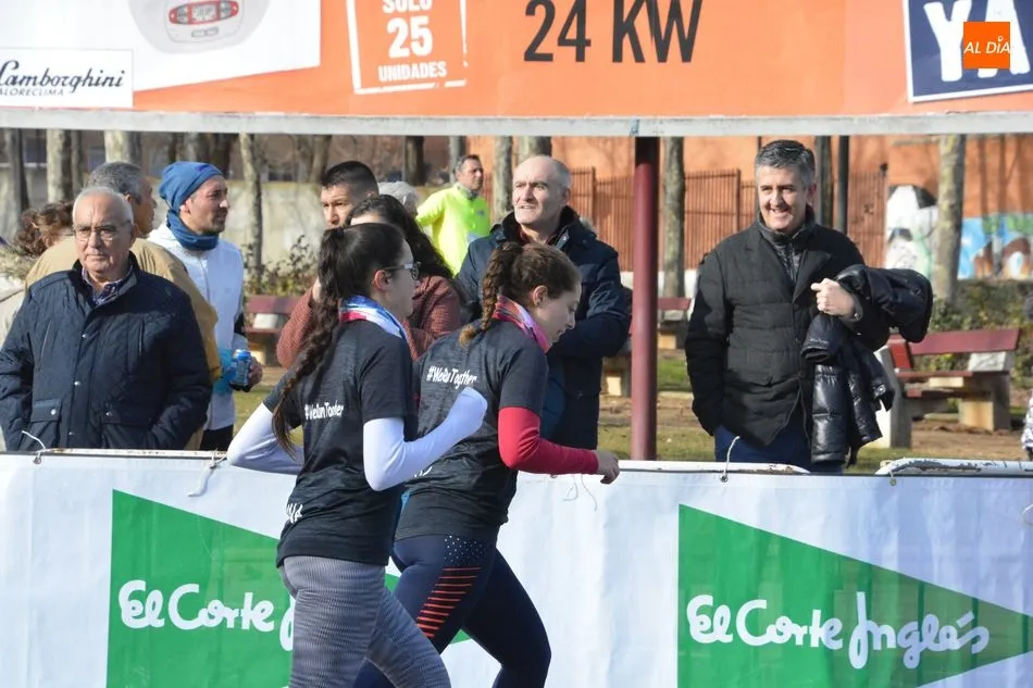 Foto 8 - Carlos Grijota y Leticia Mac&iacute;as se imponen en la XXVI Carrera Popular Don Bosco