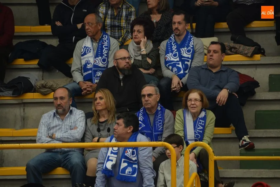 Foto 7 - El Perfumer&iacute;as Avenida pasa por encima del Araski (81-44)