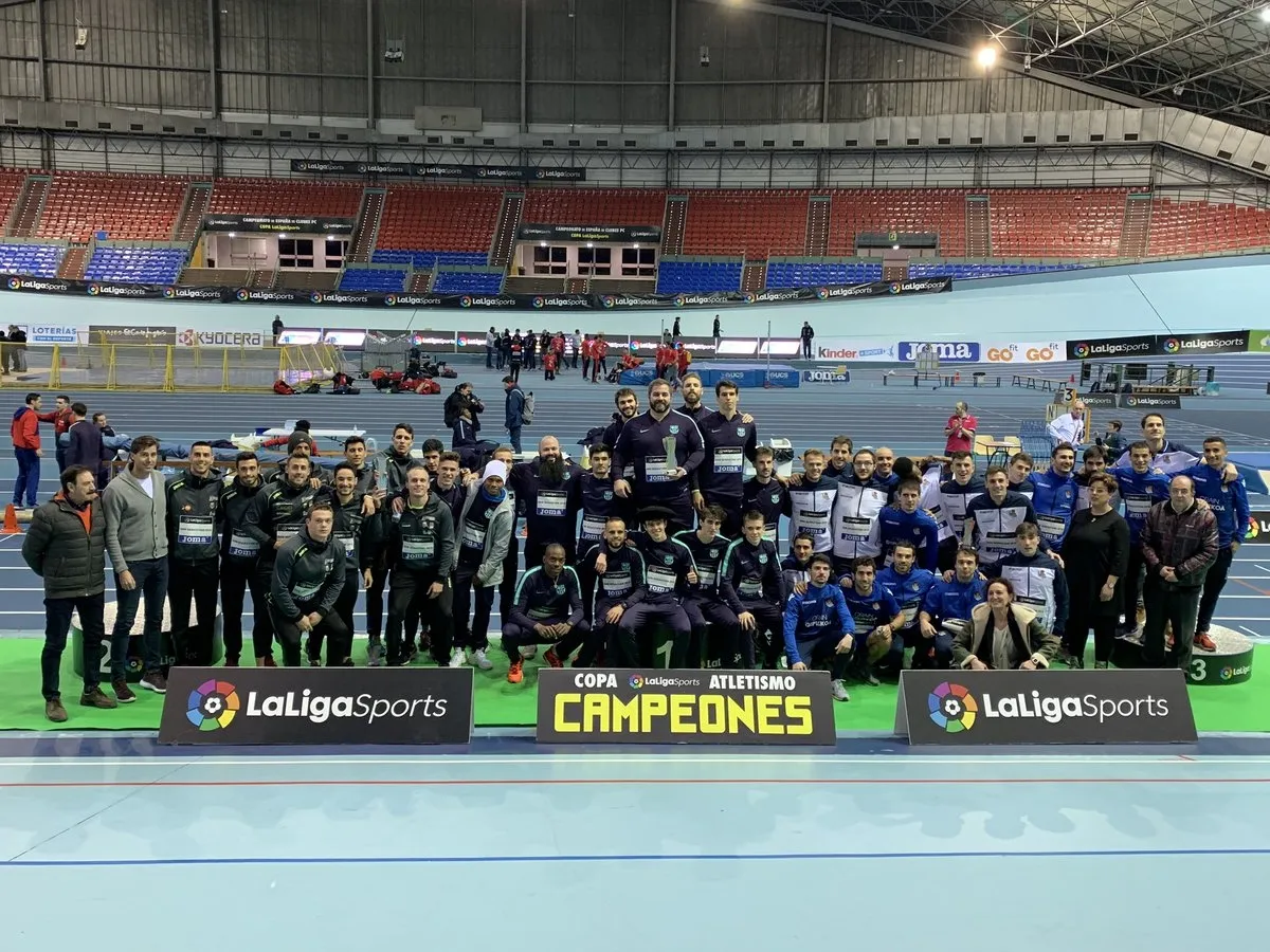 Foto 3 - &Aacute;lvaro de Arriba contribuye con su victoria al nuevo t&iacute;tulo de Copa del Rey del FC Barcelona  