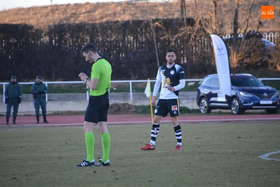 Foto 8 - El Real Madrid Castilla no da opci&oacute;n a Unionistas (1-4)