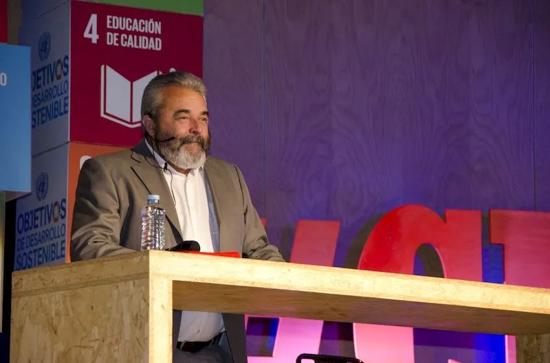 Foto 5 - La comarca se volvi&oacute; de vac&iacute;o en la Gala de Cruz Roja presentada por Jos&eacute; Pinto  