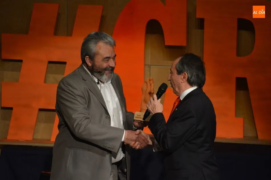 Foto 4 - La comarca se volvi&oacute; de vac&iacute;o en la Gala de Cruz Roja presentada por Jos&eacute; Pinto  