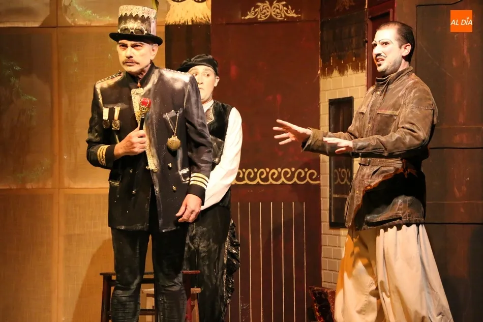 Foto 8 - Excelente entrada para ver la versi&oacute;n actualizada de &lsquo;El inspector&rsquo; de Teatro Estable de...