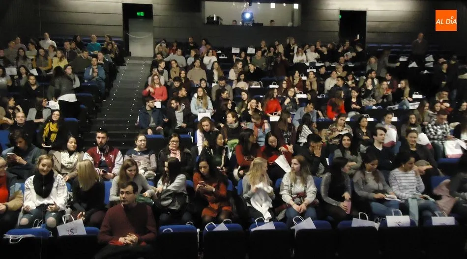 Foto 3 - La Universidad da la bienvenida a cerca de 400 estudiantes de movilidad internacional  