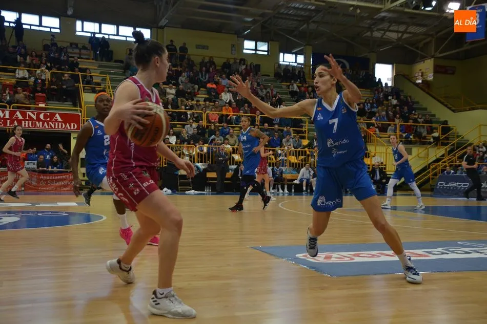 Belén Arrojo, ante Araski / Lydia González