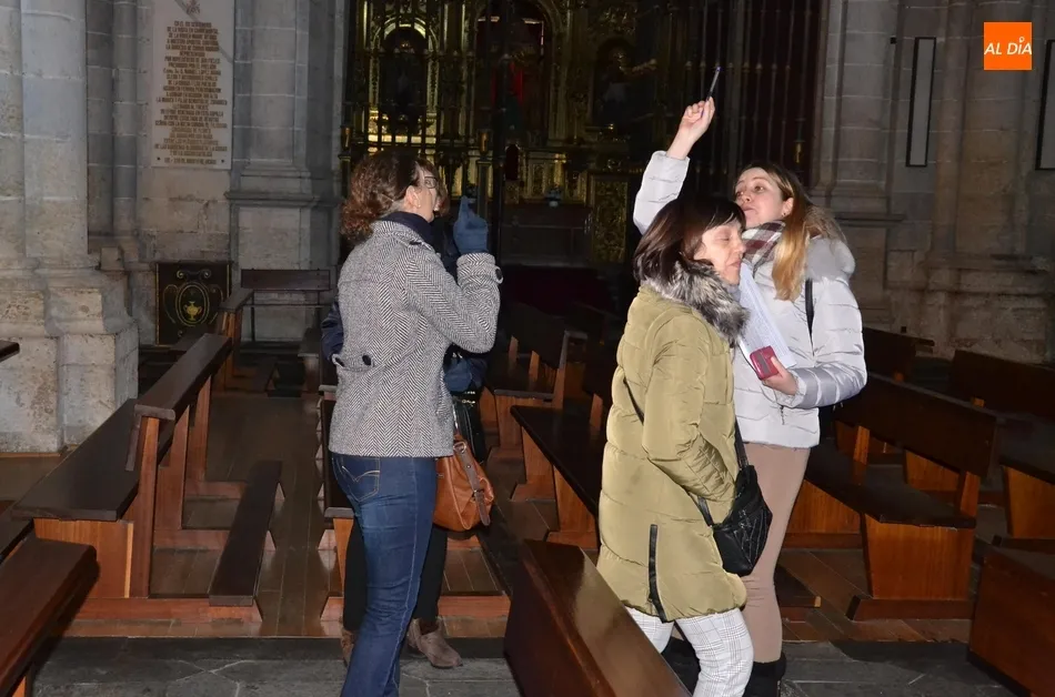 Foto 5 - Alumnos del Centro de Nuevas Tecnolog&iacute;as estrenan las visitas guiadas gratuitas a la Catedral  