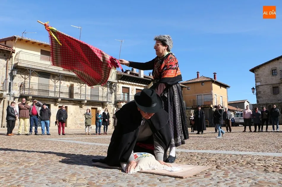 Foto 11 - Las &aacute;guedas de Miranda del Casta&ntilde;ar ondean un a&ntilde;o m&aacute;s la bandera