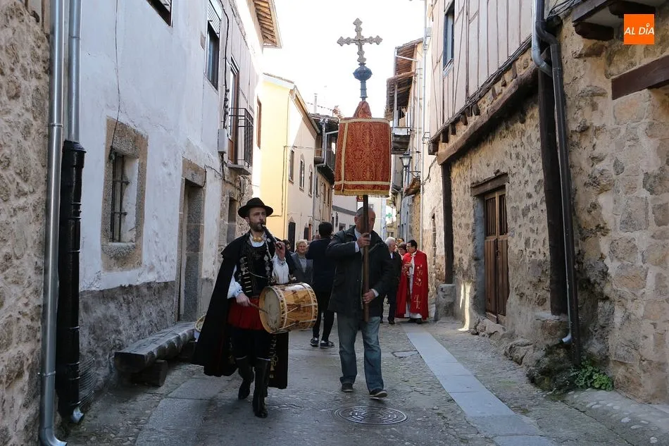 Foto 5 - San Esteban rinde homenaje a Santa &Aacute;gueda  