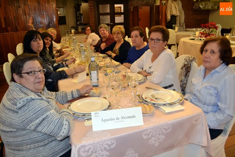 Foto 8 - M&aacute;s de 300 aguederas se re&uacute;nen en Pe&ntilde;aranda para festejar a Santa &Aacute;gueda
