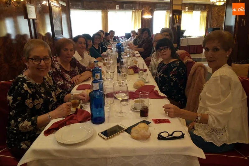 Foto 4 - M&aacute;s de 300 aguederas se re&uacute;nen en Pe&ntilde;aranda para festejar a Santa &Aacute;gueda