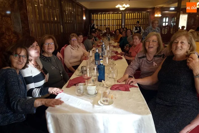 Foto 3 - M&aacute;s de 300 aguederas se re&uacute;nen en Pe&ntilde;aranda para festejar a Santa &Aacute;gueda