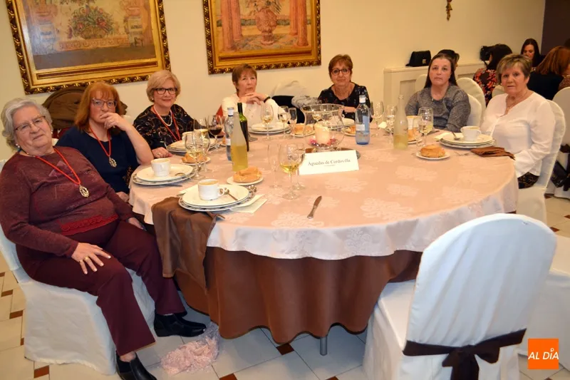 Foto 2 - M&aacute;s de 300 aguederas se re&uacute;nen en Pe&ntilde;aranda para festejar a Santa &Aacute;gueda