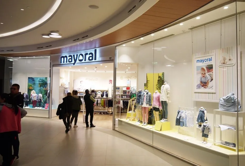 Foto 8 - Nueva tienda Mayoral en el Centro Comercial El Tormes  