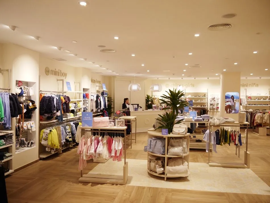 Foto 6 - Nueva tienda Mayoral en el Centro Comercial El Tormes  