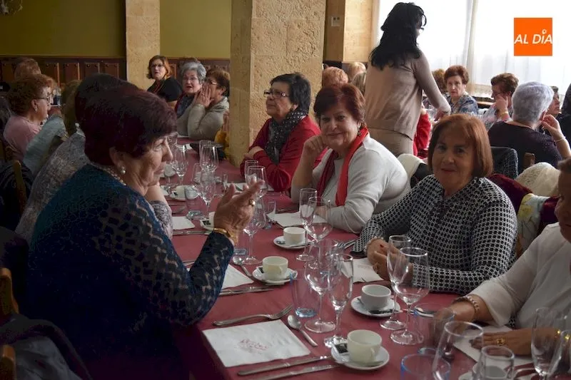 Foto 6 - El buen tiempo anima la fiesta de Santa &Aacute;gueda