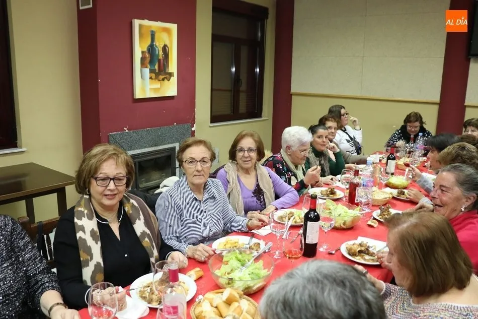 Foto 5 - Las &aacute;guedas de Peralejos de Abajo celebran la fiesta en la mesa  