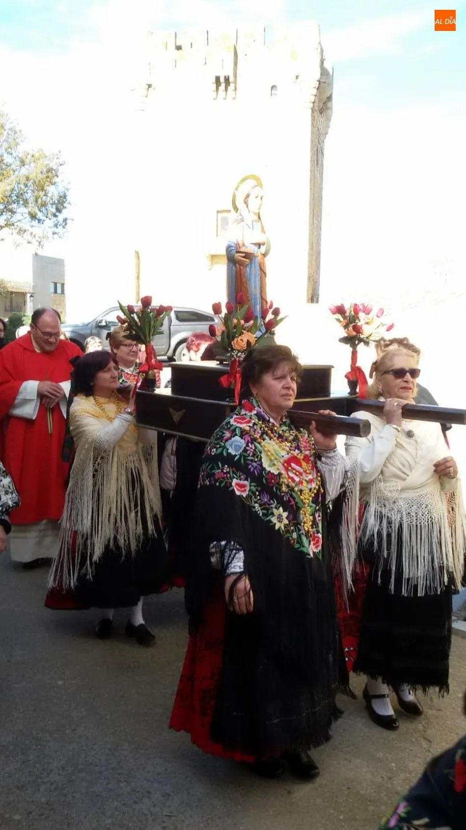 Foto 8 - Las mujeres de Sobradillo contin&uacute;an hoy la fiesta de Santa &Aacute;gueda