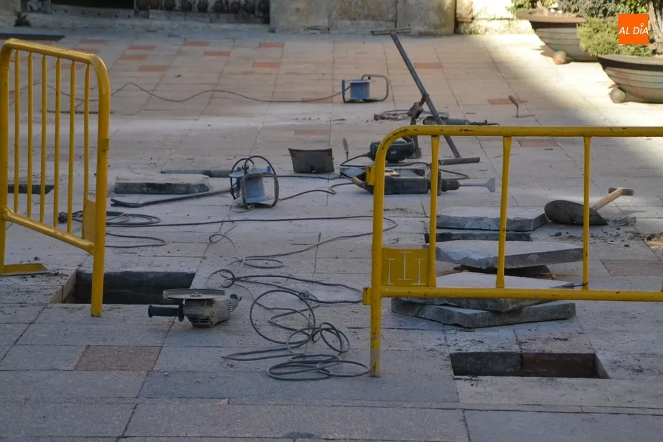Foto 5 - Nueva intervenci&oacute;n m&uacute;ltiple en la superficie de la Plazuela del Conde  